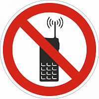 Табличка "Запрещается пользоваться мобильным (сотовым) телефоном или рацией" Р18